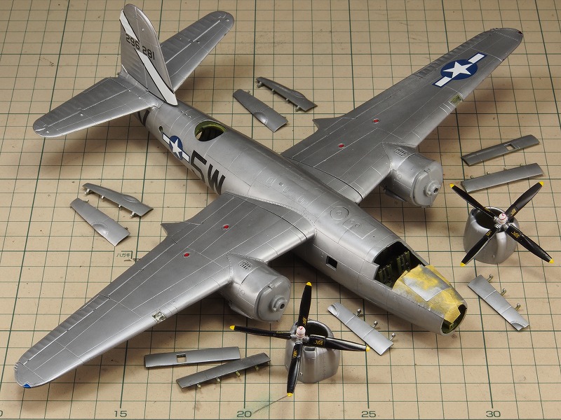 B-26F_Z22.jpg(169967 byte)