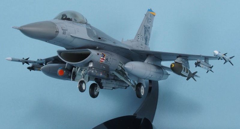F-16CG_FDL.jpg(36746 byte)