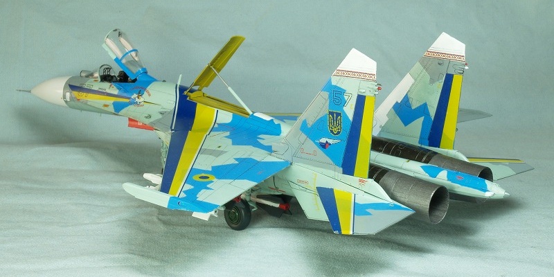 Su-27_UAF_LBU.jpg(150874 byte)
