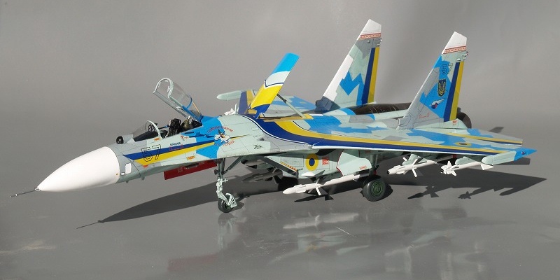 Su-27_UAF_LFU_N.jpg(108739 byte)
