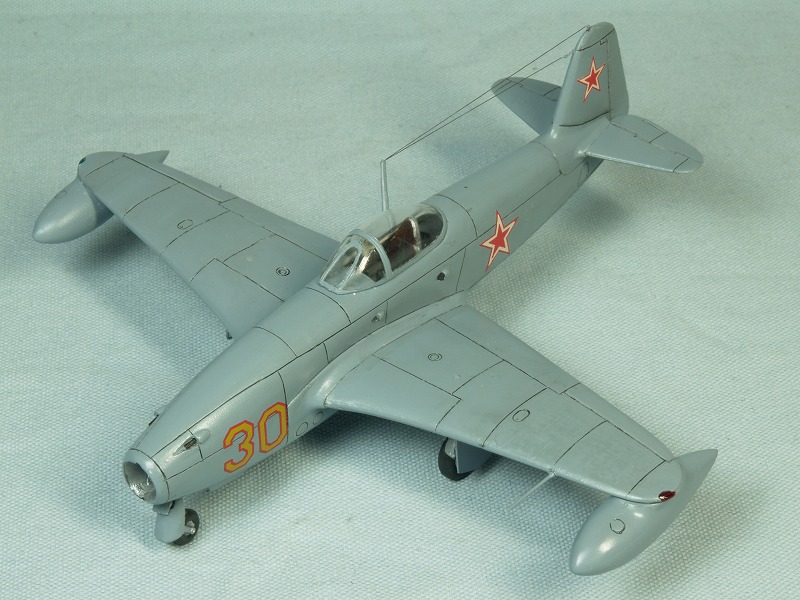 Yak-17_ULF.jpg(137743 byte)