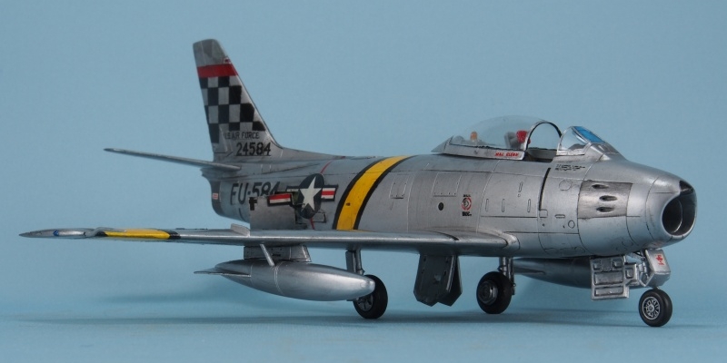 F-86F_RFS.jpg(150211 byte)