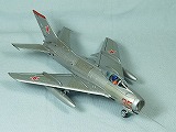 s-MiG-19_UFR.jpg(7171 byte)